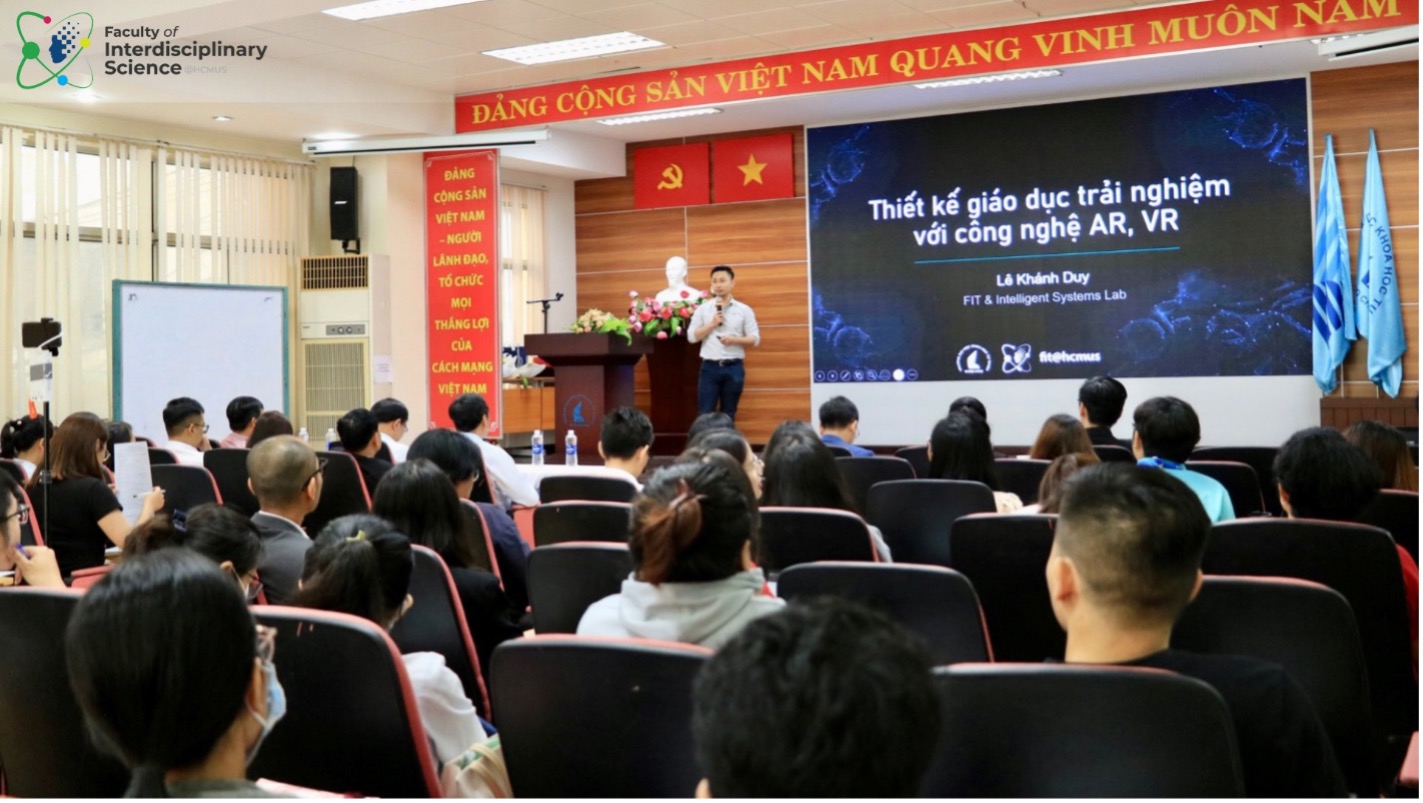 Dr. Lê Khánh Duy - Deputy Head of the Laboratory of Intelligent Systems of the Faculty of Information Technology, VNUHCM-University of Science shared on the topic ‘Designing experiential education with AR and VR technologies’