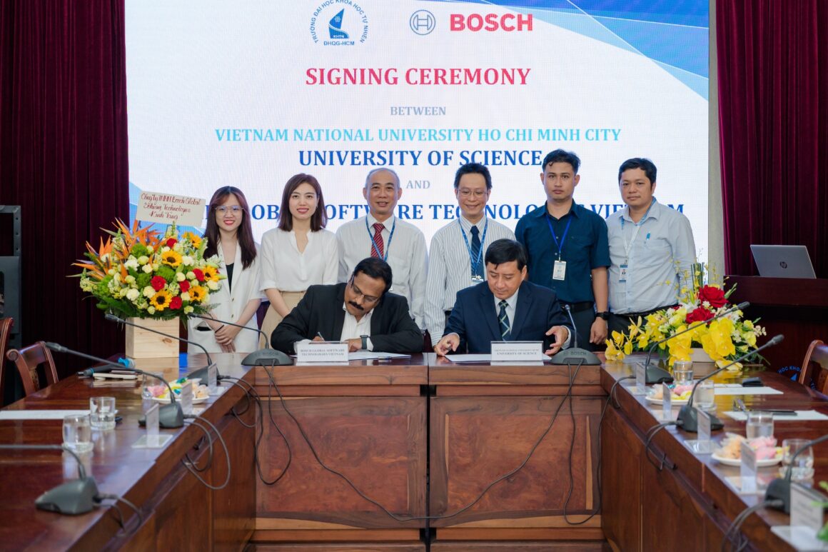 SIGNING CEREMONY OF MOU WITH BOSCH GLOBAL SOFTWARE TECHNOLOGIES COMPANY LIMITED