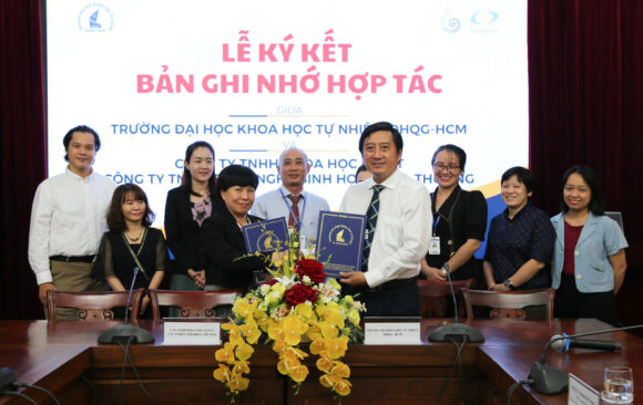 SIGNING CEREMONY OF MOU WITH KTEST AND KHOA THUONG BIOTECHNOLOGY