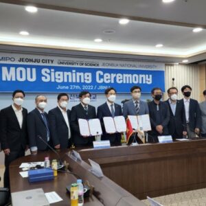 VNUHCM-UNIVERSITY OF SCIENCE COOPERATES WITH MANY PARTNERS FROM KOREA IN DEVELOPING NEW MATERIALS ENERGY AND RENEWAL ENERGY
