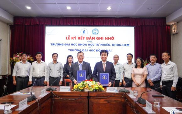 SIGNING CEREMONY OF THE MEMORANDUM OF UNDERSTANDING FOR COOPERATION BETWEEN VNUHCM-UNIVERSITY OF SCIENCE AND DONG NAI UNIVERSITY