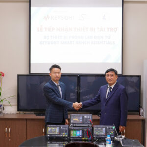 CEREMONY FOR THE ACCEPTANCE OF DONATED EQUIPMENT BETWEEN ASIC TECHNOLOGY CONSULTING JOINT STOCK COMPANY AND VNUHCM-UNIVERSITY OF SCIENCE