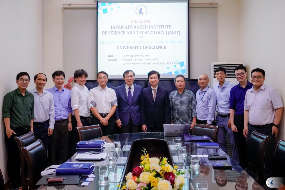 THE GLORIOUS SUCCESS OF THE JAIST’S ALUMNI MEETING IN VIET NAM