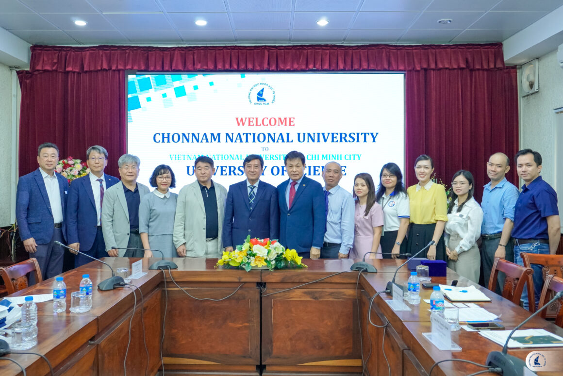 MEETING BETWEEN THE UNIVERSITY OF SCIENCE AND CHONNAM NATIONAL UNIVERSITY, SOUTH KOREA