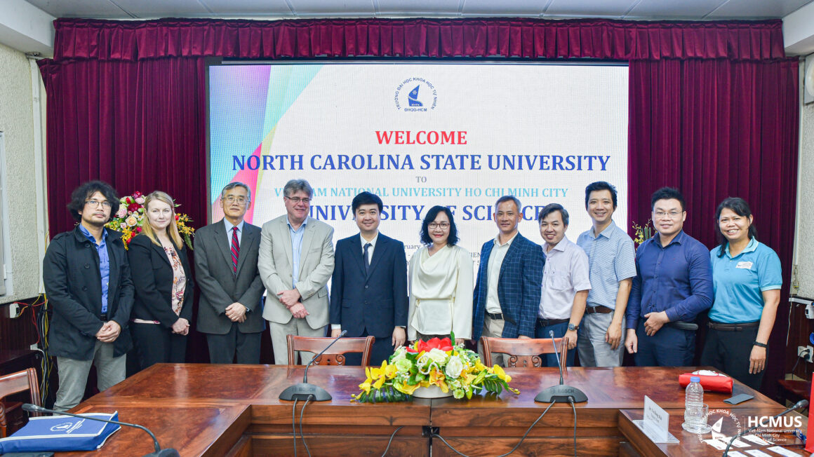 WELCOMING THE DELEGATION FROM NORTH CAROLINA STATE UNIVERSITY TO VNUHCM-UNIVERSITY OF SCIENCE