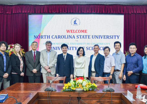 WELCOMING THE DELEGATION FROM NORTH CAROLINA STATE UNIVERSITY TO VNUHCM-UNIVERSITY OF SCIENCE