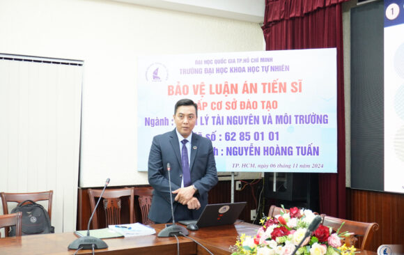 [DOCTORAL THESIS DEFENCE] DOCTORAL CANDIDATE NGUYỄN HOÀNG TUẤN DEFENDS THE DOCTORAL THESIS AT THE UNIVERSITY LEVEL WITH THE TOPIC “RESEARCH ON THE IMPACT OF DROUGHT ON AGRICULTURAL PRODUCTION IN NINH THUAN PROVINCE AND THE DEVELOPMENT OF ADAPTATION SOLUTIONS IN THE CONTEXT OF CLIMATE CHANGE”