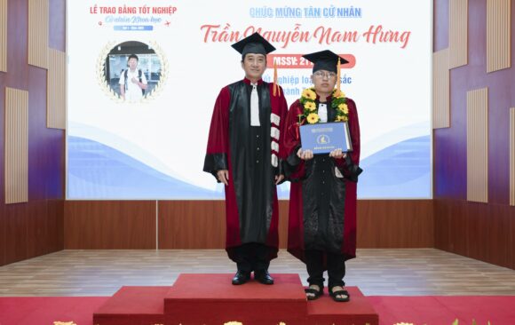 [OUTSTANDING ROLE MODELS] GRADUATING WITH DISTINCTION IN MATHEMATICS, TRẦN NGUYỄN NAM HƯNG ASPIRES TO RETURN AND TEACH AT HIS ALMA MATER