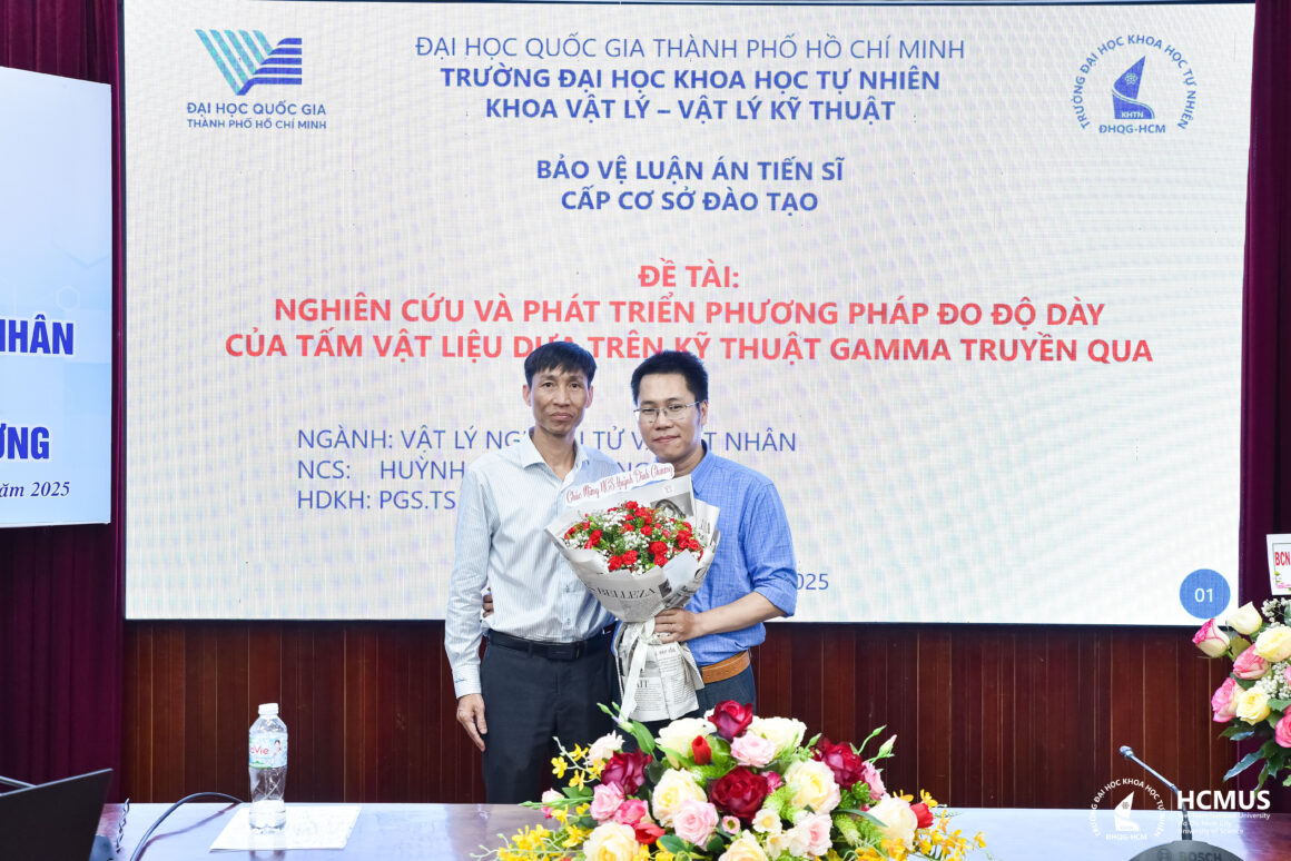 [DOCTORAL THESIS DEFENCE] RESEARCHER HUỲNH ĐÌNH CHƯƠNG SUCCESSFULLY DEFENDS DOCTORAL DISSERTATION IN ATOMIC AND NUCLEAR PHYSICS