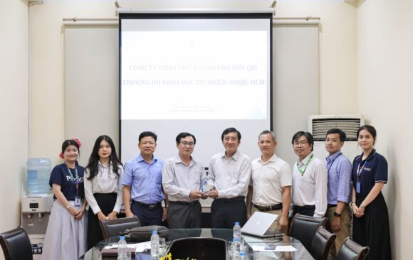 573847028_1232611198900007_5650018757194423284_n VNUHCM-UNIVERSITY OF SCIENCE HOSTS WORKING SESSION WITH QIS NON-DESTRUCTIVE TESTING SERVICES COMPANY LIMITED