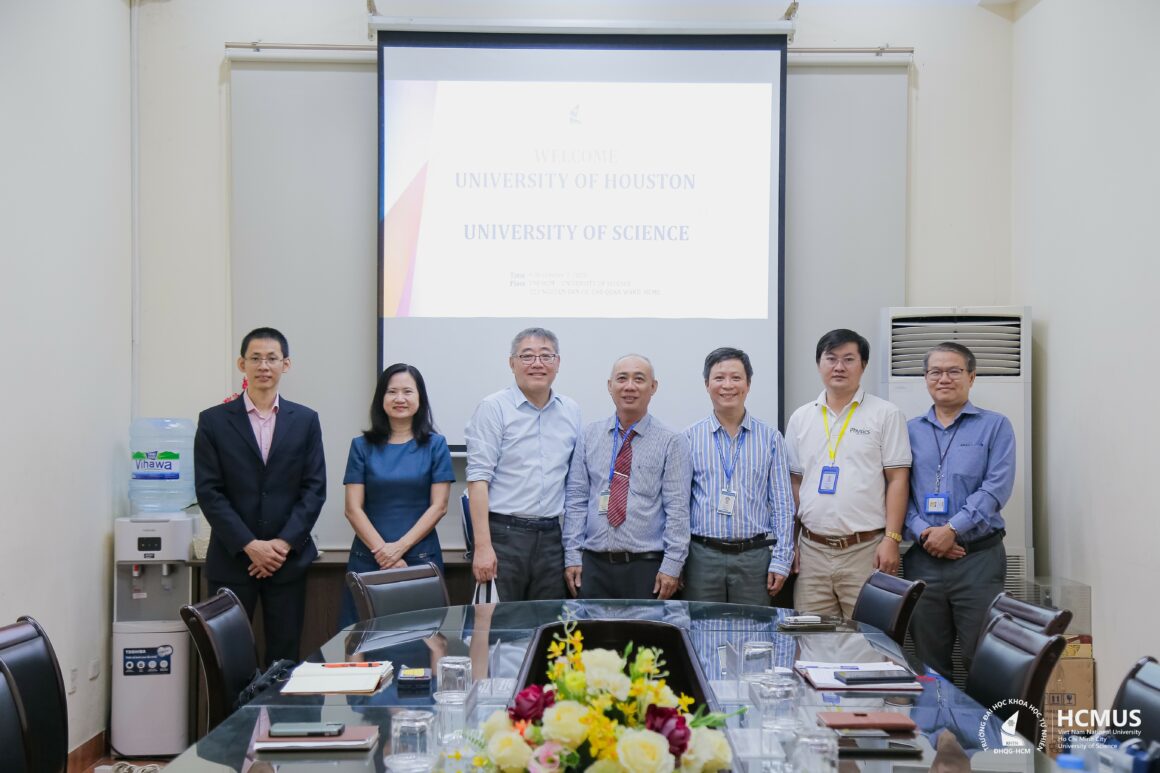 HCMUS WELCOMES DELEGATION FROM THE UNIVERSITY OF HOUSTON, USA
