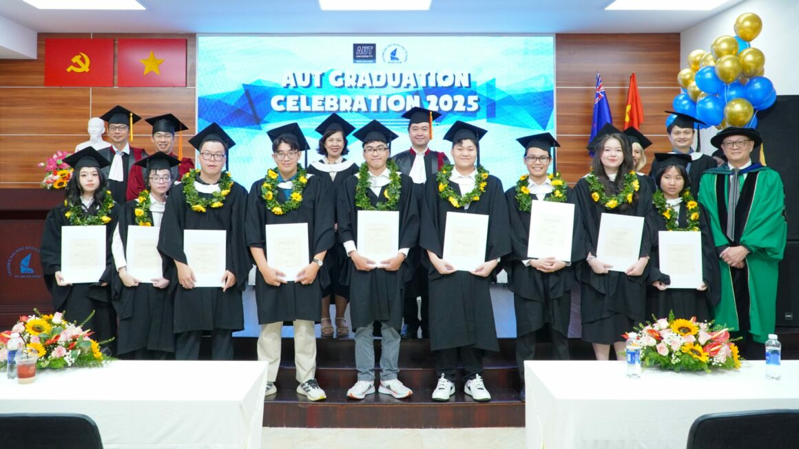 VNUHCM-UNIVERSITY OF SCIENCE AND AUCKLAND UNIVERSITY OF TECHNOLOGY CELEBRATE 2025 INTERNATIONAL IT GRADUATES
