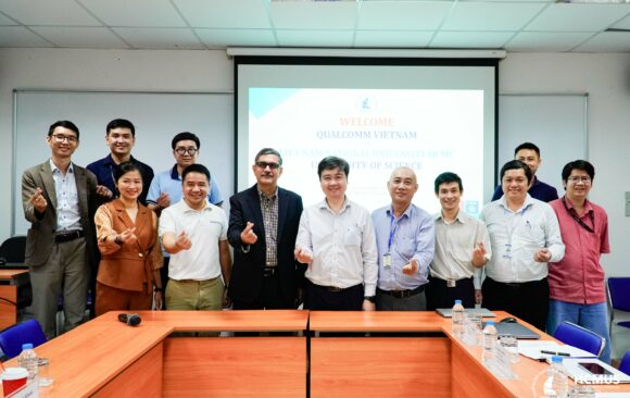 _P4T2697 VNUHCM-UNIVERSITY OF SCIENCE DISCUSSES TECHNOLOGY TRENDS WITH QUALCOMM VIET NAM