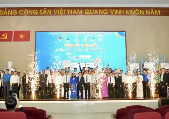 HCMUS UNDERGRADUATES ACHIEVE EXCEPTIONAL DISTINCTION AT EURÉKA 2025