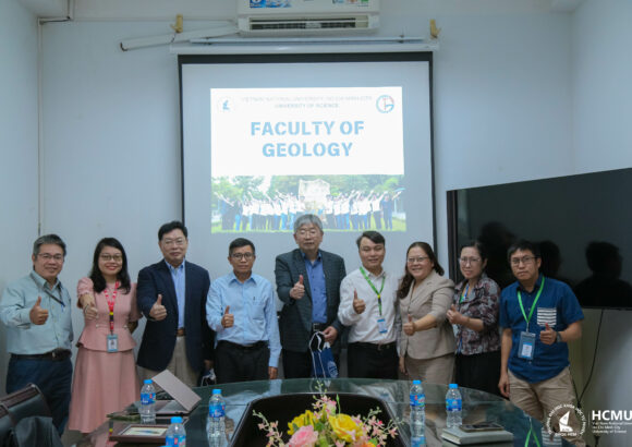 FACULTY OF GEOLOGY COLLABORATES WITH PROFESSORS FROM NATIONAL TAIWAN UNIVERSITY AND NATIONAL DONG HWA UNIVERSITY (TAIWAN)
