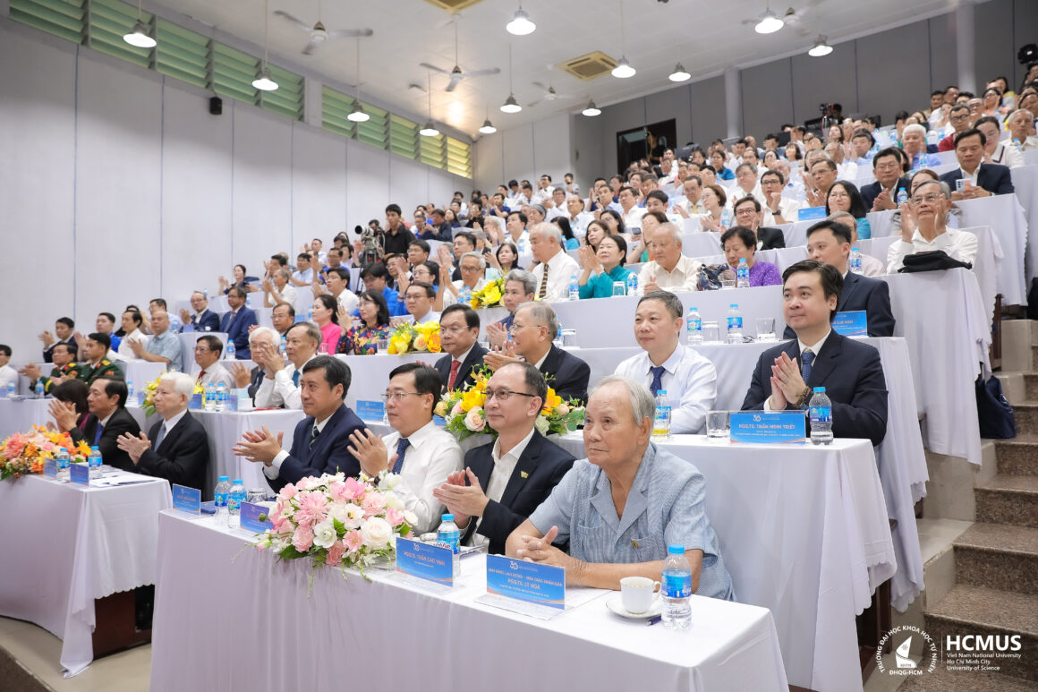 85 YEARS OF TRADITION AND 30 YEARS SINCE THE ESTABLISHMENT OF VNUHCM–UNIVERSITY OF SCIENCE