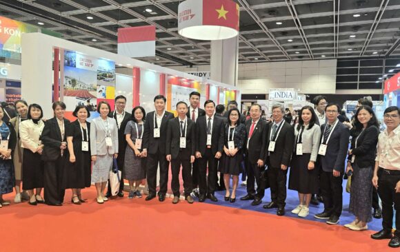 z7569590793899_1e228a83c8b3d75b36258da1d3c6f290 VNUHCM–UNIVERSITY OF SCIENCE PARTICIPATES IN APAIE 2026 IN HONG KONG