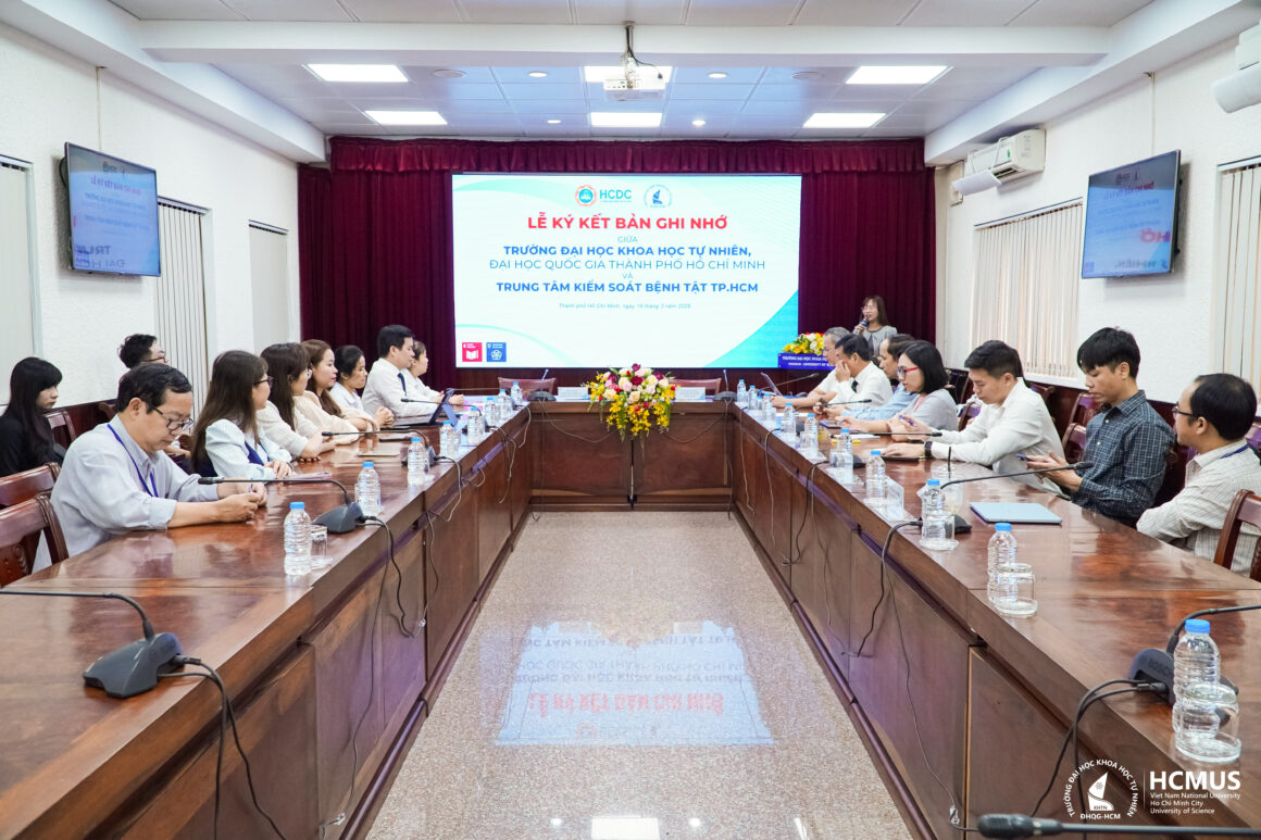 MOU SIGNING CEREMONY BETWEEN VNUHCM–UNIVERSITY OF SCIENCE AND THE HO CHI MINH CITY CENTRE FOR DISEASE CONTROL