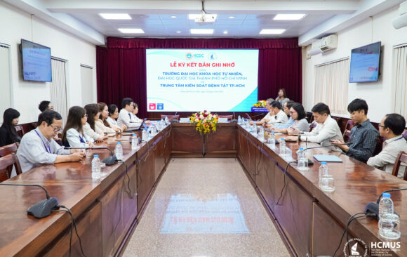 MOU SIGNING CEREMONY BETWEEN VNUHCM–UNIVERSITY OF SCIENCE AND THE HO CHI MINH CITY CENTRE FOR DISEASE CONTROL