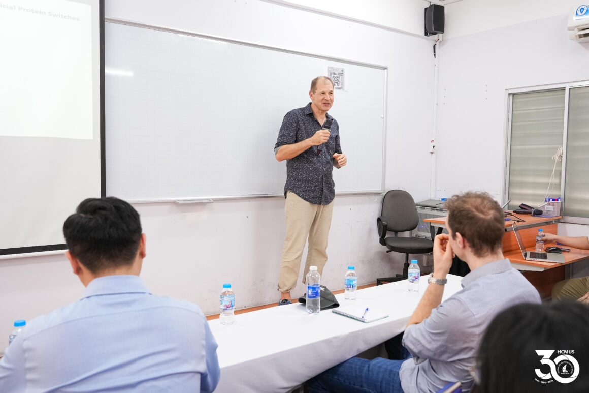 ACADEMIC SEMINAR ON PROTEIN ENGINEERING AND BIOSENSORS WITH PROFESSOR KIRILL ALEXANDROV