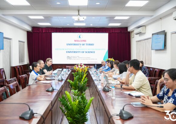 HCMUS WELCOMES VISITING PROFESSORS FROM THE UNIVERSITY OF TURKU, FINLAND
