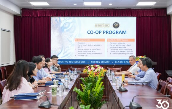 VNUHCM–UNIVERSITY OF SCIENCE AND SAMTEC VIET NAM DISCUSS EDUCATIONAL COOPERATION TO EXPAND CAREER OPPORTUNITIES FOR STUDENTS