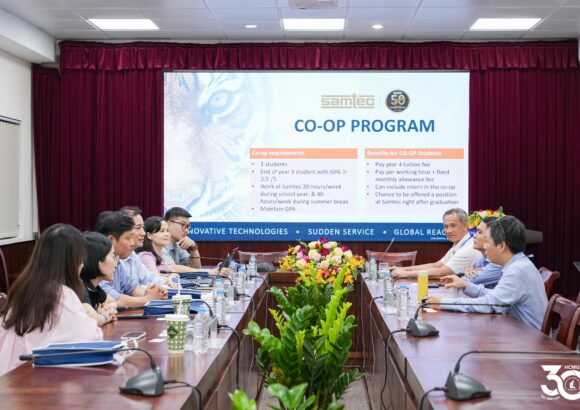 VNUHCM–UNIVERSITY OF SCIENCE AND SAMTEC VIET NAM DISCUSS EDUCATIONAL COOPERATION TO EXPAND CAREER OPPORTUNITIES FOR STUDENTS