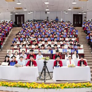 833 NEW GRADUATES OF VNUHCM–UNIVERSITY OF SCIENCE BEGIN A NEW CHAPTER