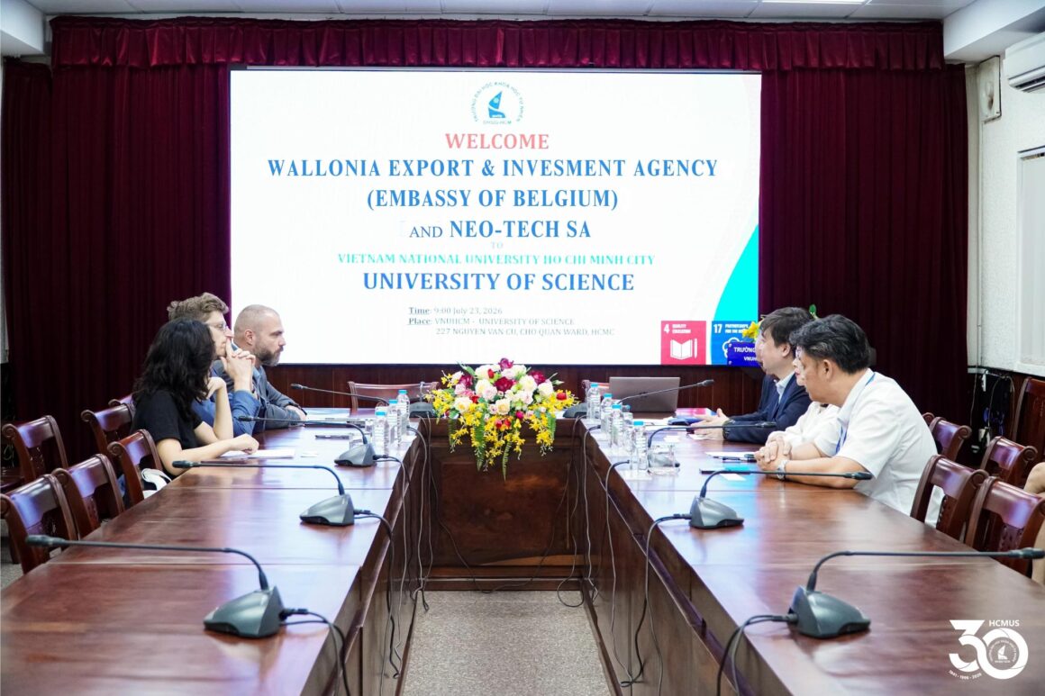 VNUHCM–UNIVERSITY OF SCIENCE (HCMUS) MEETS WITH THE WALLONIA EXPORT & INVESTMENT AGENCY (EMBASSY OF BELGIUM) AND NEO-TECH SA (BELGIUM)