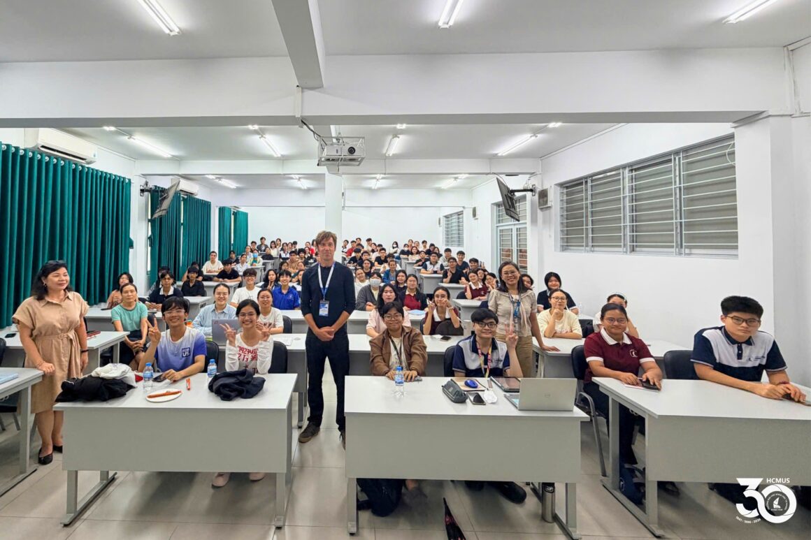 Untitled design SEMINAR ON “SOCIAL-ECOLOGICAL SYSTEM DYNAMICS: A STAKEHOLDER-FOCUSED PERSPECTIVE ON CONSERVATION”