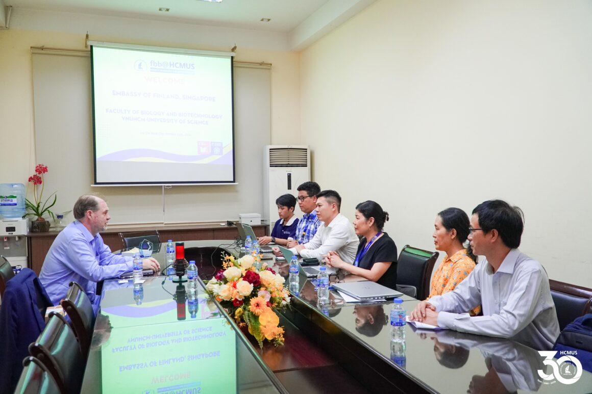 VNUHCM–UNIVERSITY OF SCIENCE MEETS WITH THE FINNISH COUNSELLOR FOR EDUCATION AND SCIENCE
