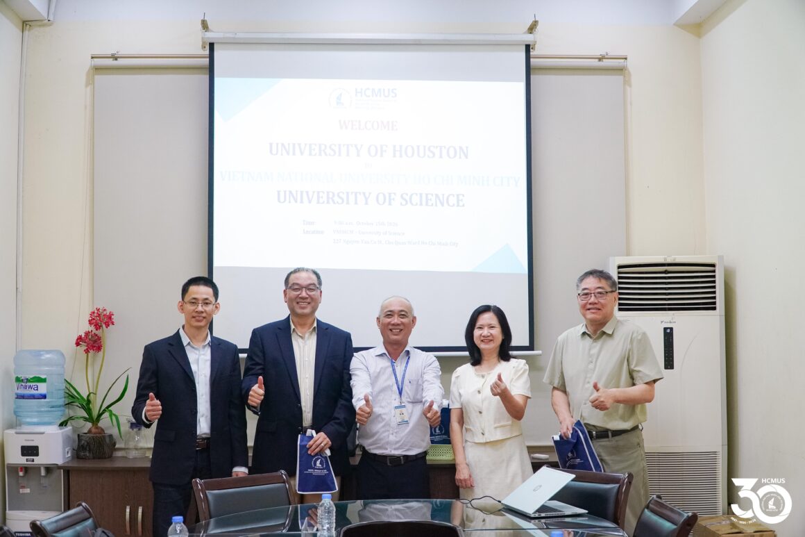 VNUHCM–UNIVERSITY OF SCIENCE MEETS THE UNIVERSITY OF HOUSTON, USA: EXPLORING ACADEMIC COLLABORATION AND POSTGRADUATE ADMISSIONS