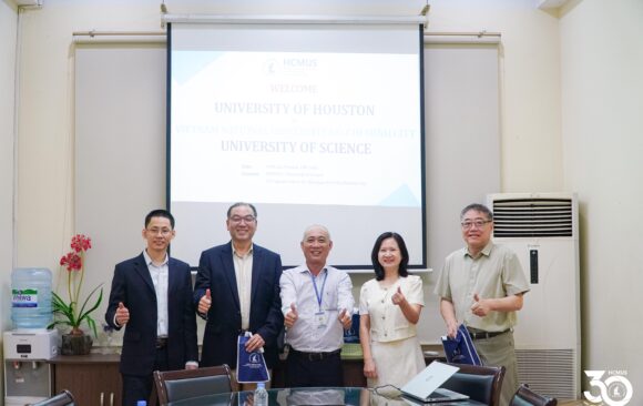 VNUHCM–UNIVERSITY OF SCIENCE MEETS THE UNIVERSITY OF HOUSTON, USA: EXPLORING ACADEMIC COLLABORATION AND POSTGRADUATE ADMISSIONS
